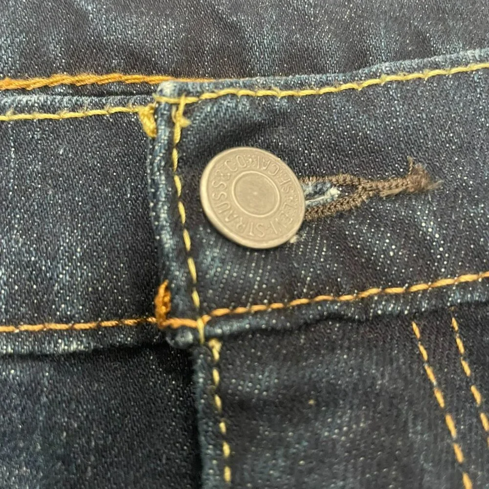 Levi’s 569 Men’s Loose Straight Fit Denim Jeans Size 36x32 Altered Hem to 30”